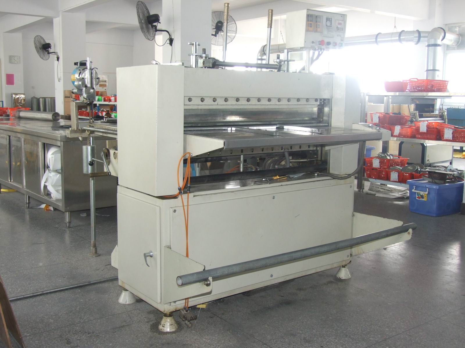 凈化設(shè)備生產(chǎn)車間 凈化設(shè)備生產(chǎn)車間